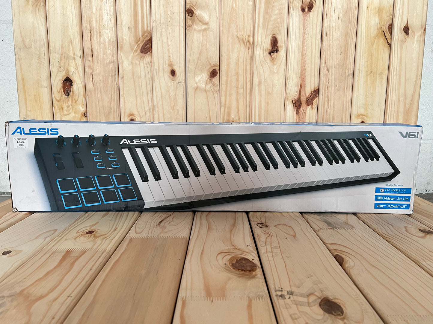 Alesis V61 - 61 key USB Midi Keyboard Controller